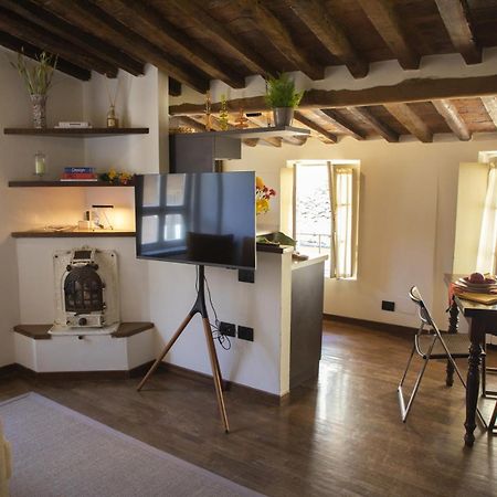 La Mansardina Beccheria Central Apartment 1 Double Bedroom, 1 Sofa Bed Λούκα Εξωτερικό φωτογραφία