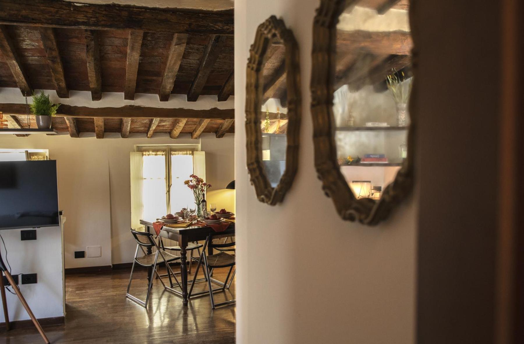 La Mansardina Beccheria Central Apartment 1 Double Bedroom, 1 Sofa Bed Λούκα Εξωτερικό φωτογραφία